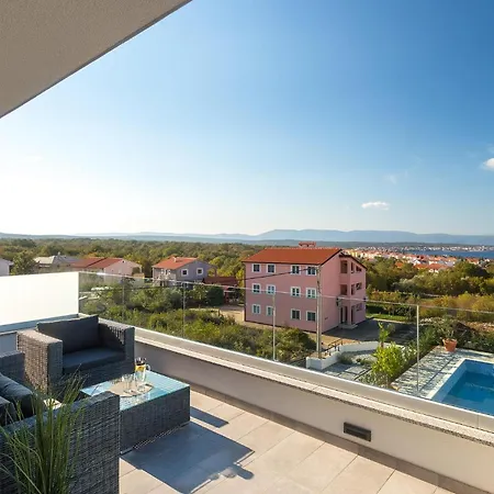 Good Vibes בית נופש *